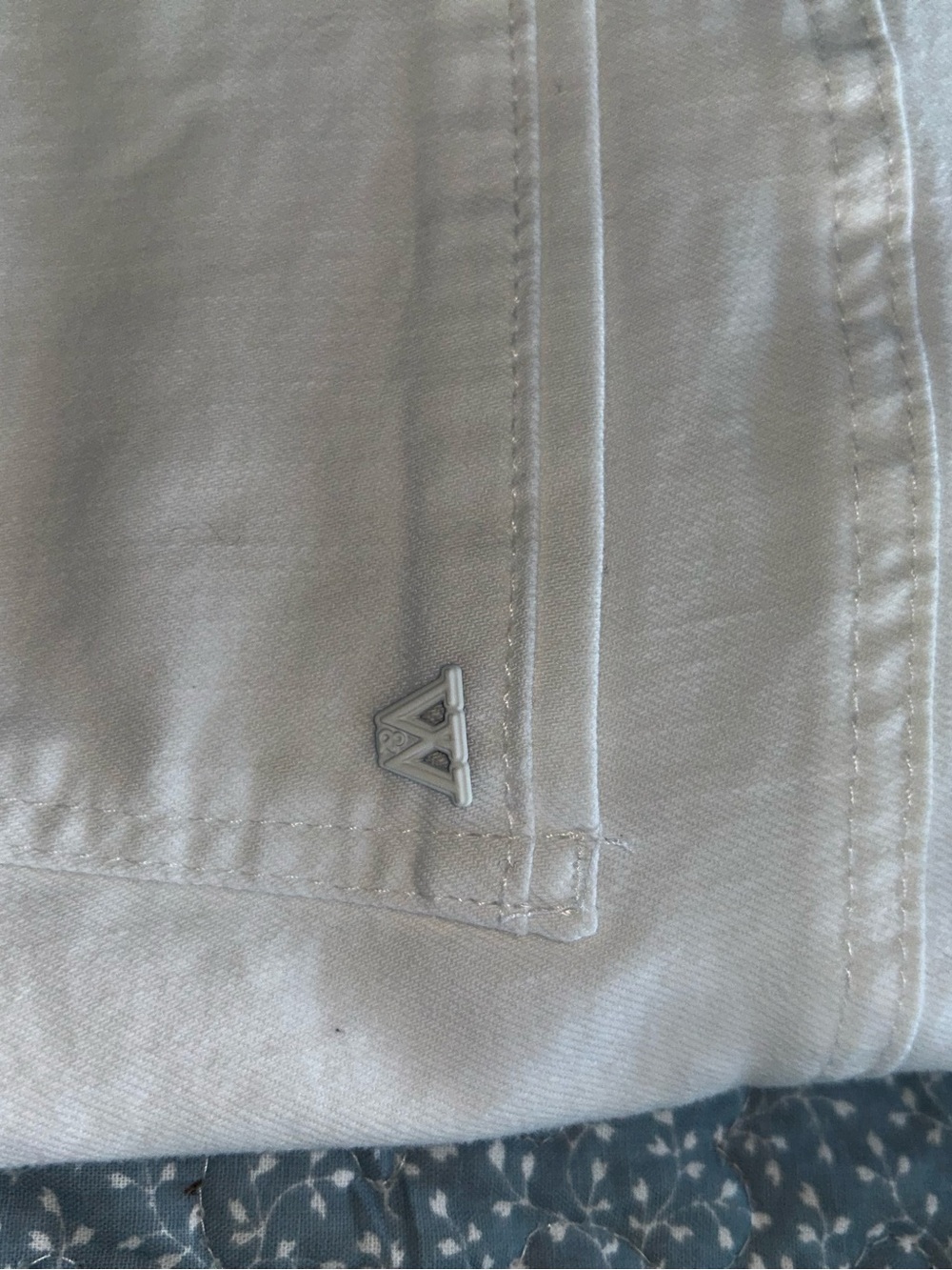 White- Wit & Wisdom women’s jeans with CoolMax Technology - Picture 3 of 8